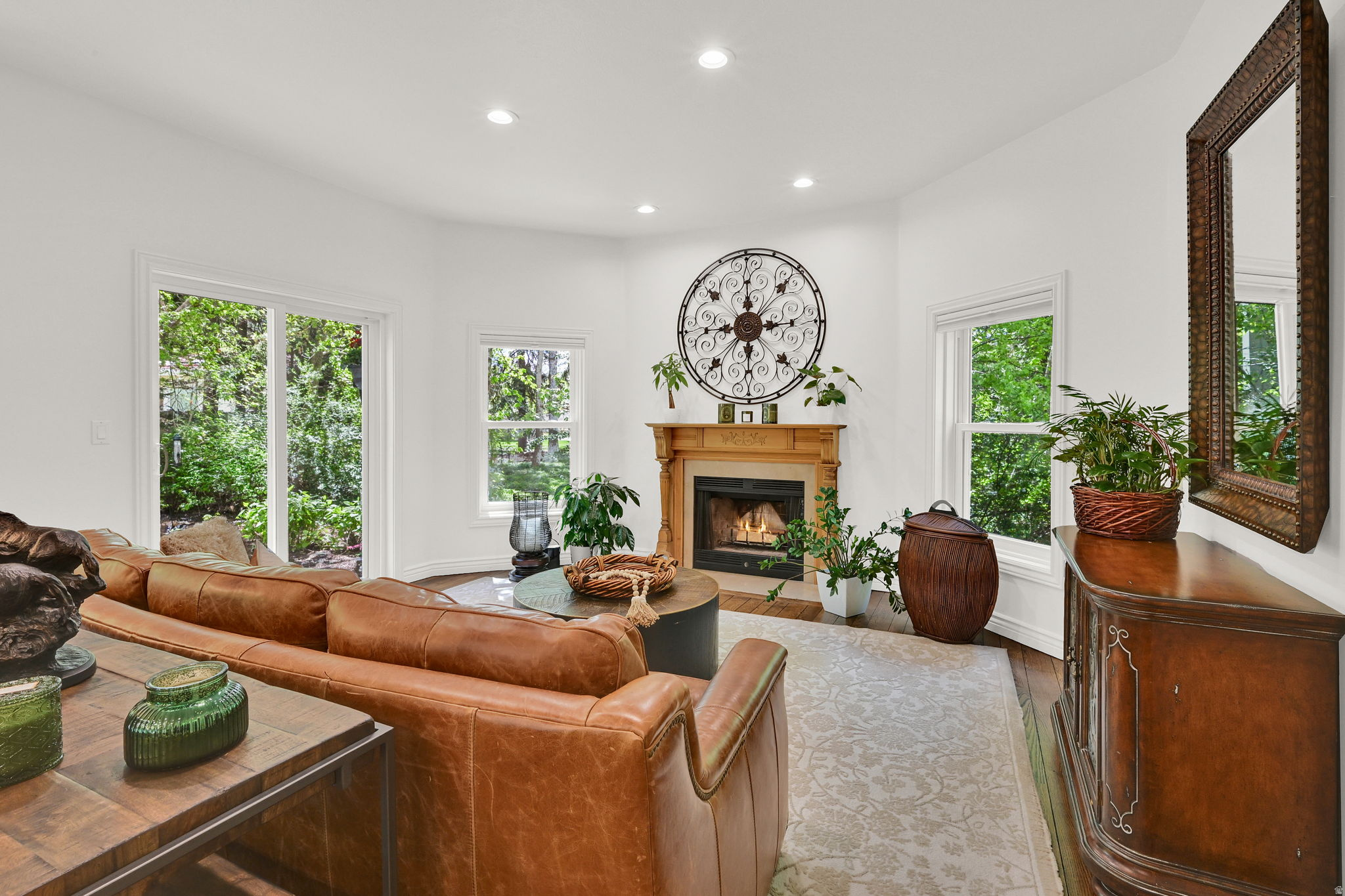 COUNTRY MILL ESTATE - Residential