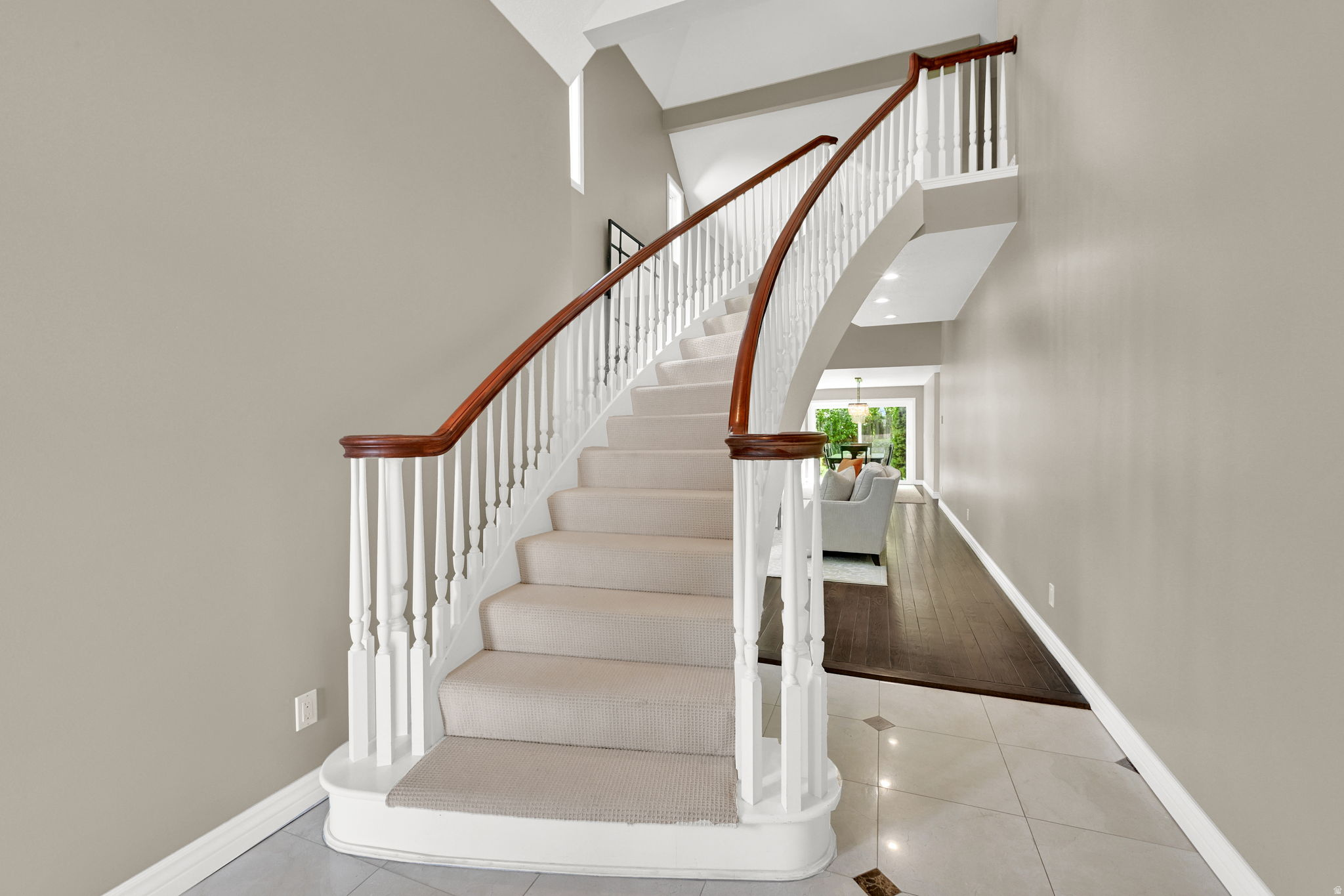 COUNTRY MILL ESTATE - Residential