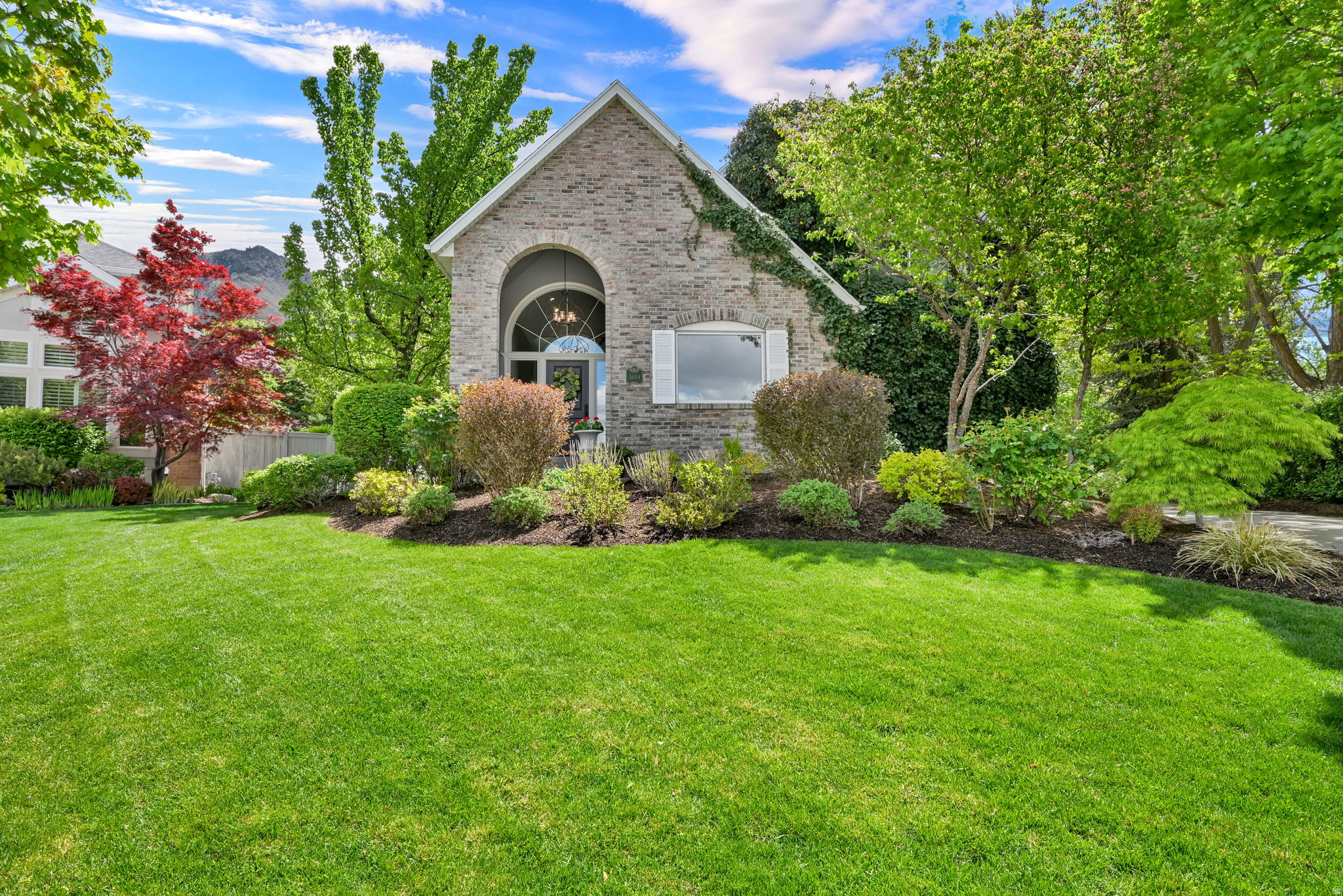 COUNTRY MILL ESTATE - Residential