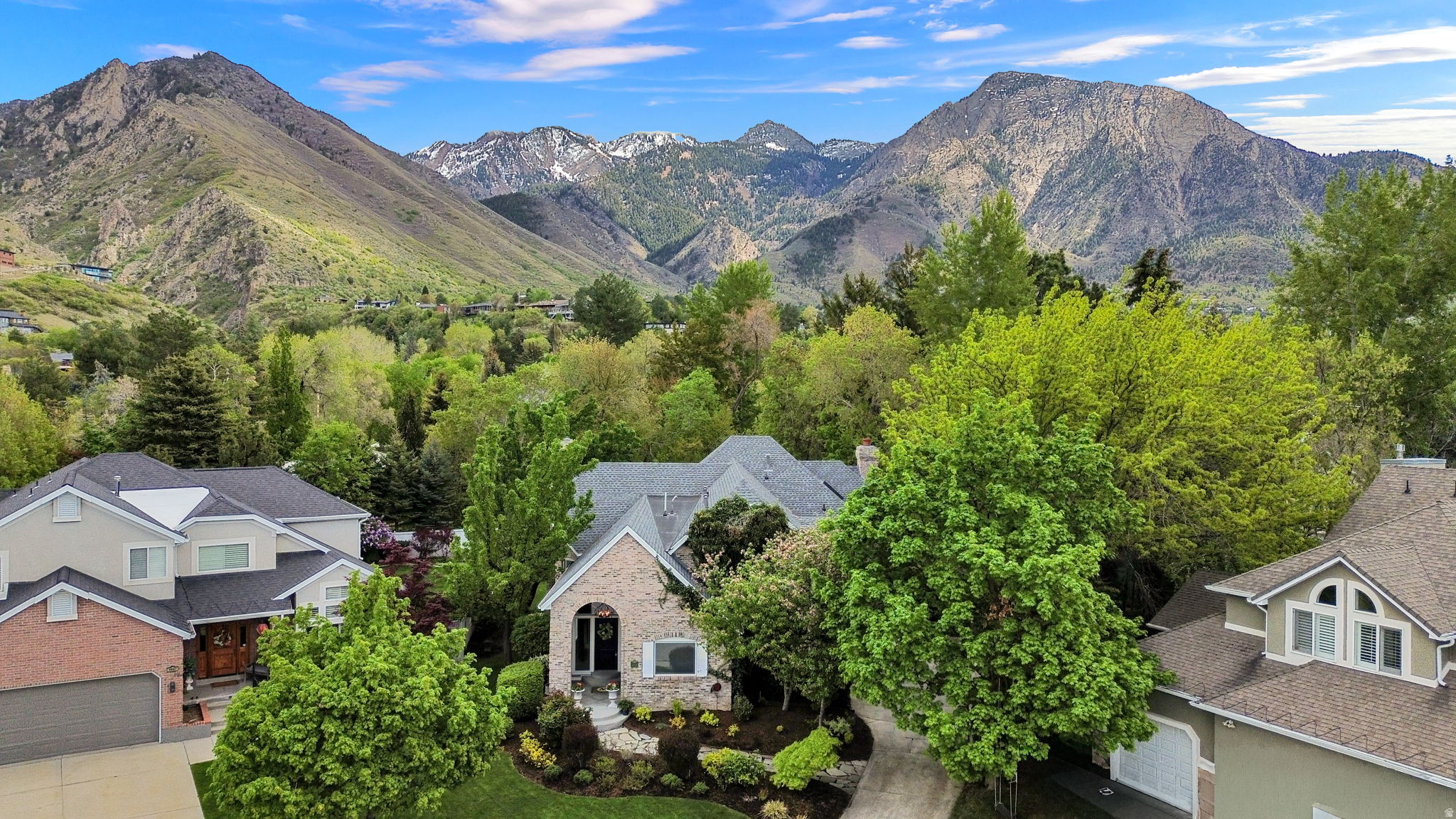 COUNTRY MILL ESTATE - Residential