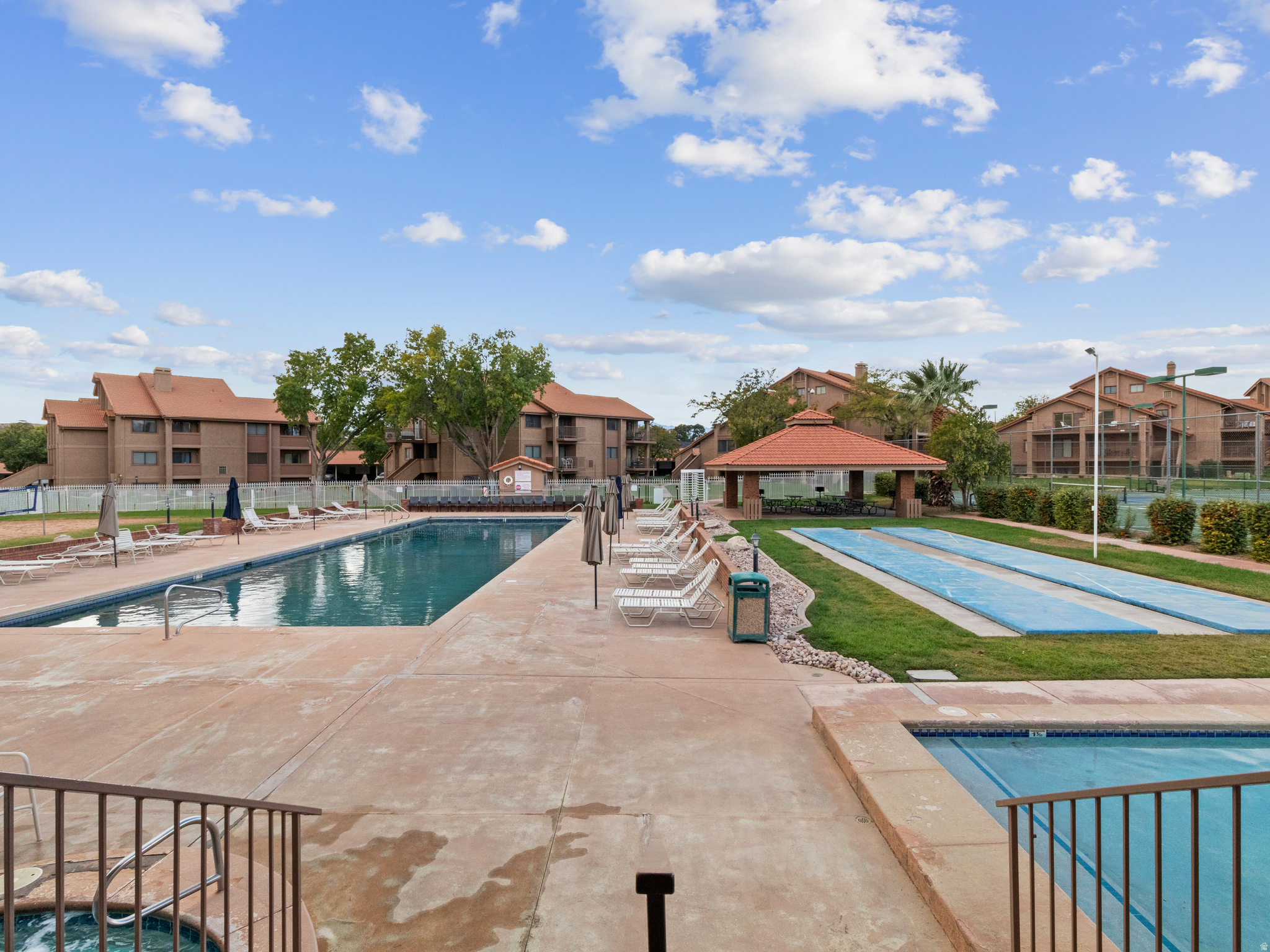 SPORTS VILLAGE - Residential