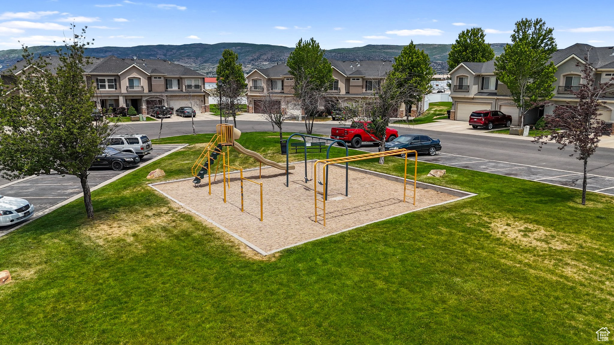 GREENFIELD TOWNHOMES - Residential Lease