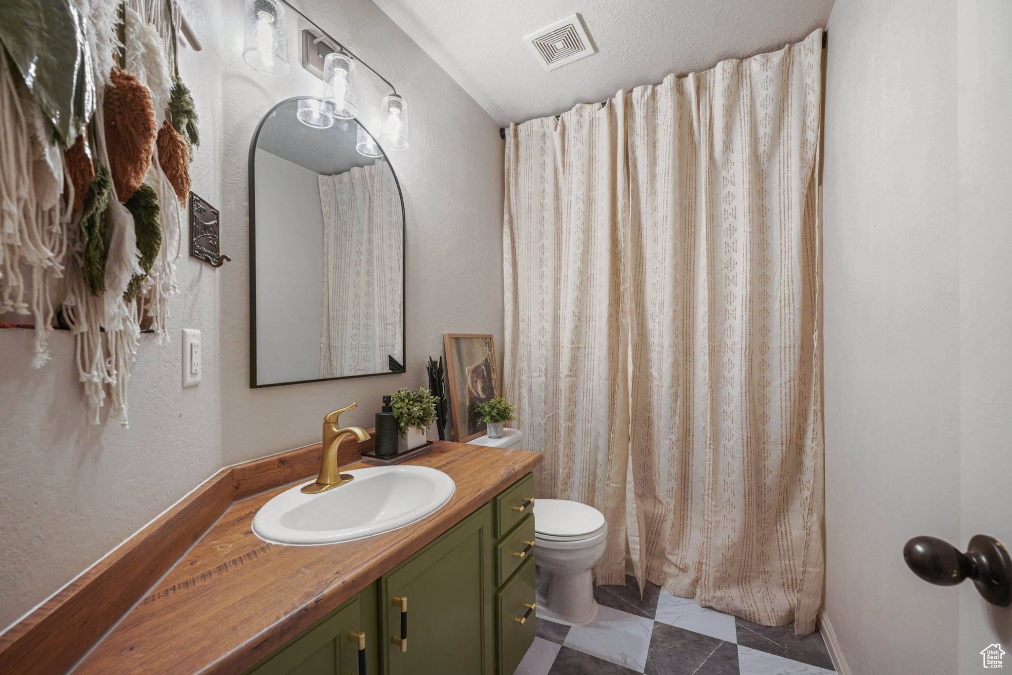 GREENFIELD TOWNHOMES - Residential Lease