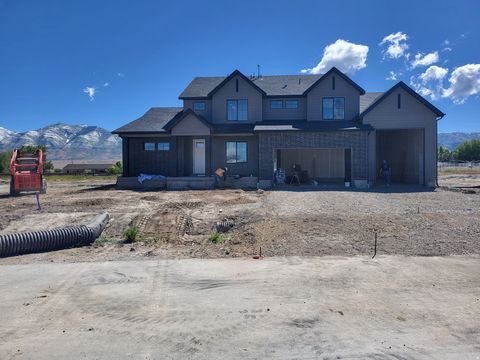 Photo of 4165 N 560 W #007, Erda, UT 84074 (MLS # 2158585)