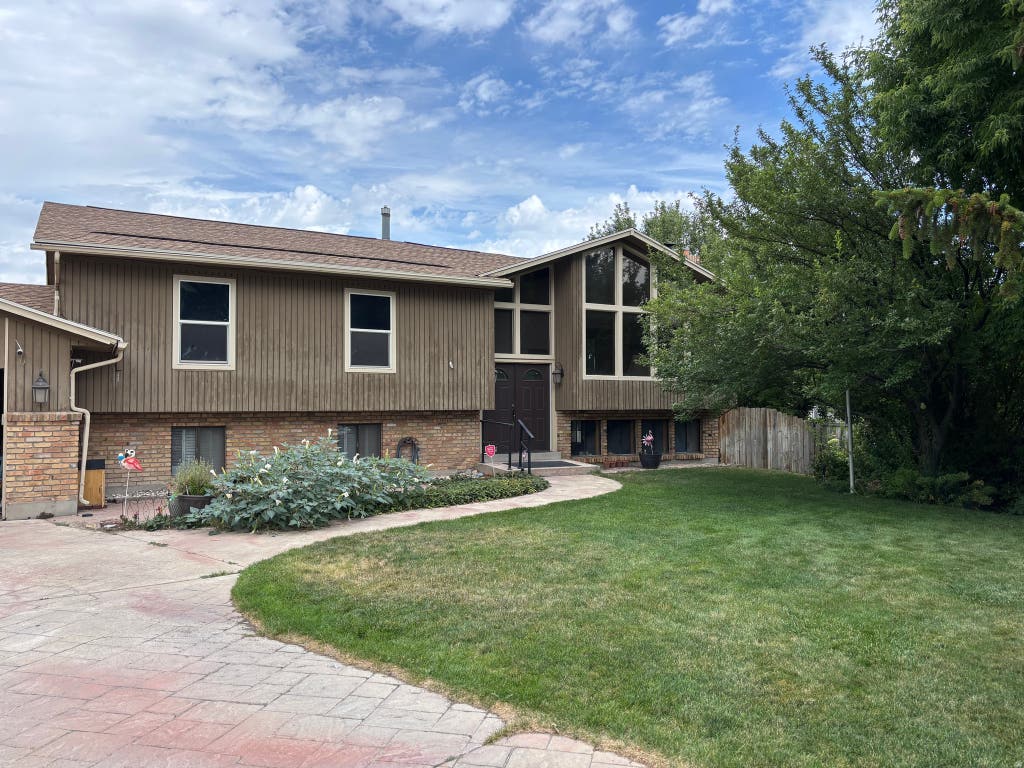 Photo of 3102 W APPIAN CV S, Taylorsville, UT 84129 (MLS # 2177885)