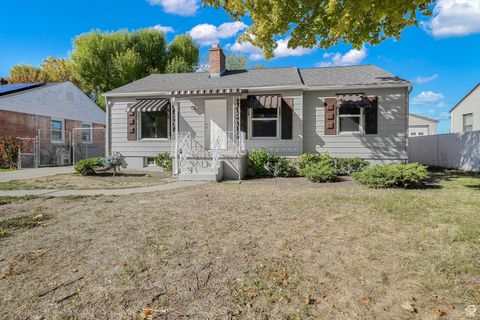 Tiny photo for 336 S 300 E, American Fork, UT 84003 (MLS # 2118634)