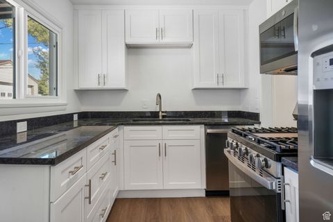 Tiny photo for 336 S 300 E, American Fork, UT 84003 (MLS # 2118634)