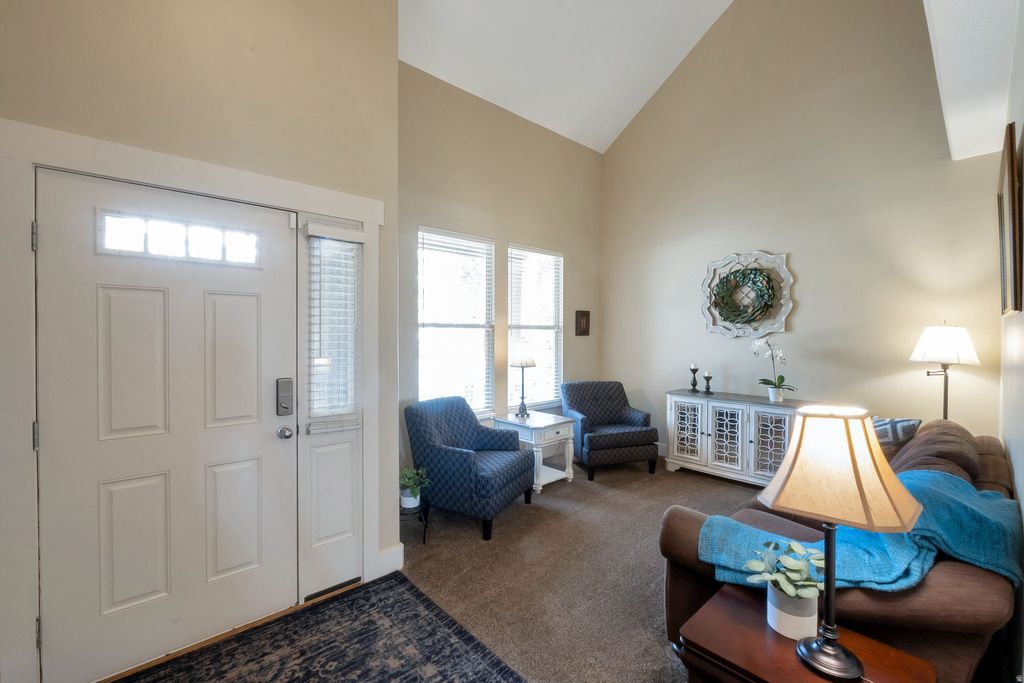 Photo of 10272 S EAGLE CLIFF WAY, Sandy, UT 84092 (MLS # 2147603)