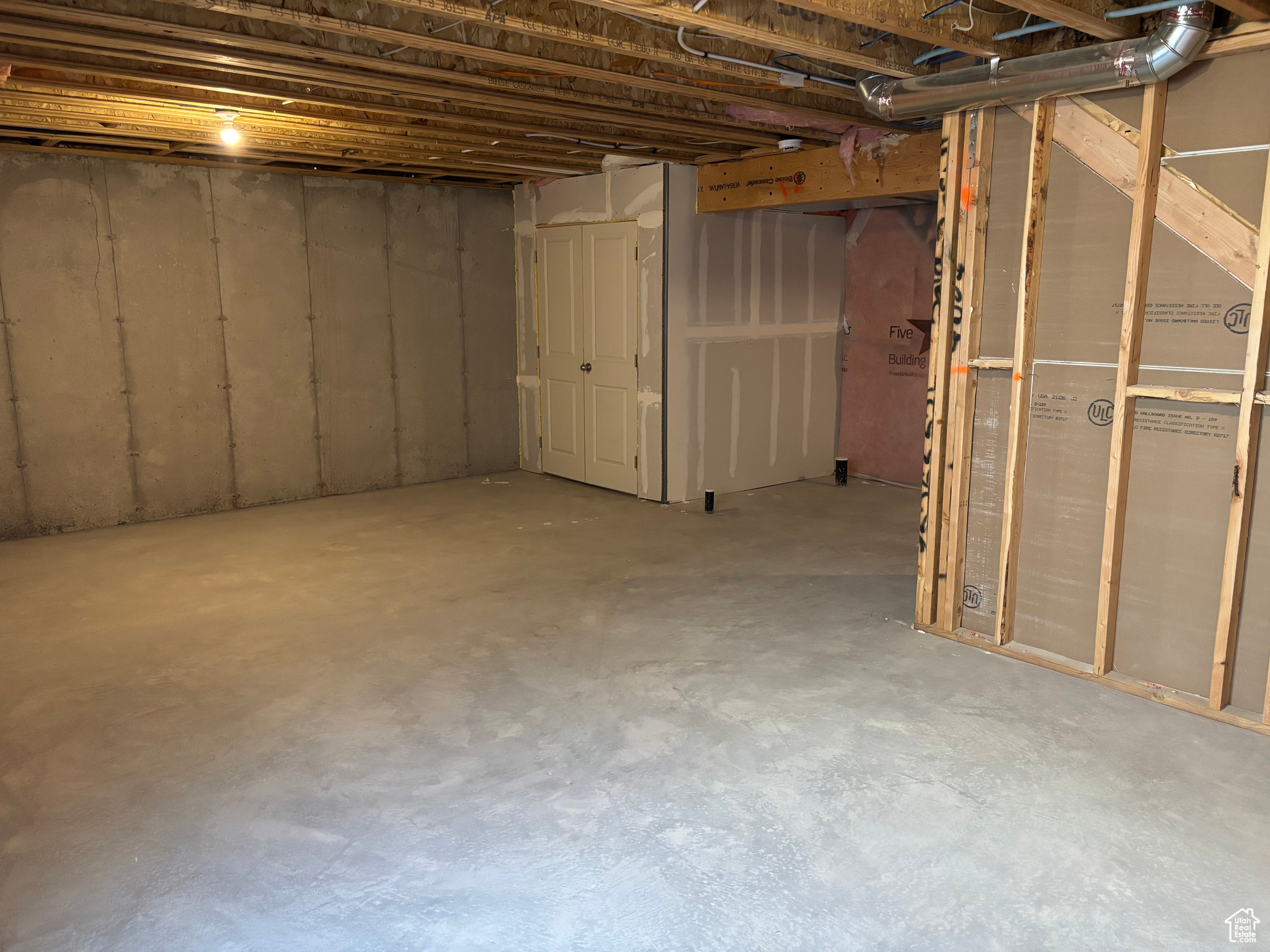 PARKWAY FIELDS TOWNS - Residential