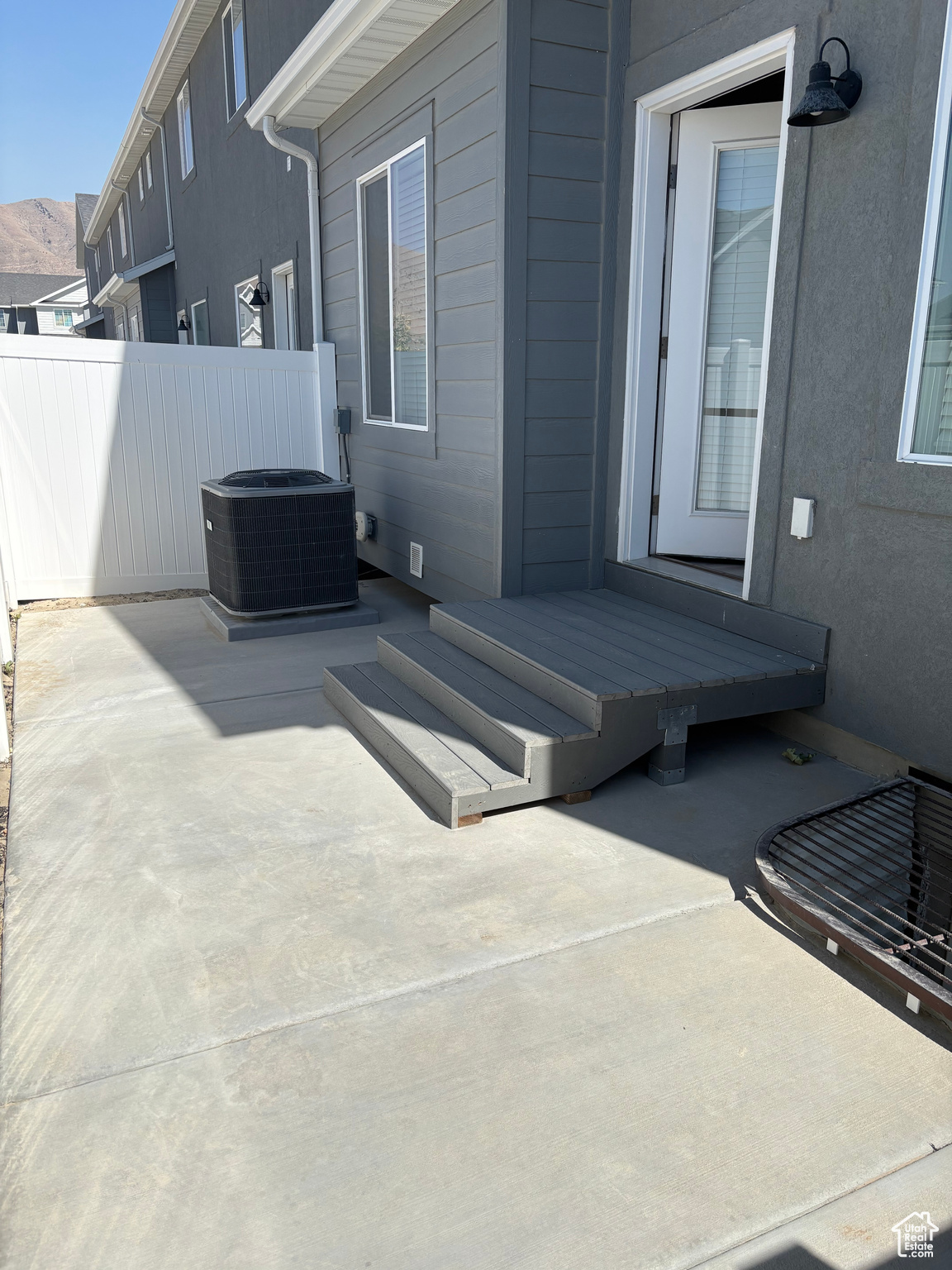 PARKWAY FIELDS TOWNS - Residential