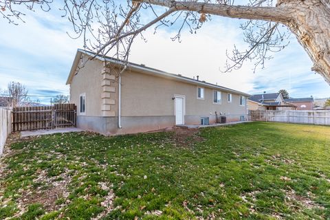 Tiny photo for 330 W 700 S, Richfield, UT 84701 (MLS # 2126368)