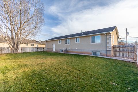 Tiny photo for 330 W 700 S, Richfield, UT 84701 (MLS # 2126368)