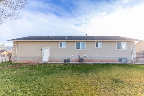 Tiny photo for 330 W 700 S, Richfield, UT 84701 (MLS # 2126368)
