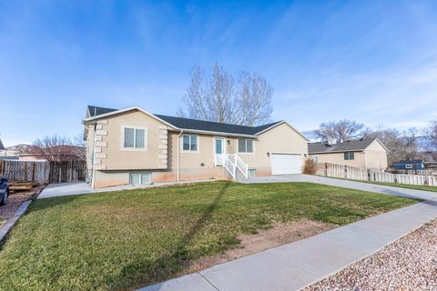 Tiny photo for 330 W 700 S, Richfield, UT 84701 (MLS # 2126368)