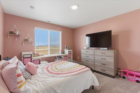 Tiny photo for 1202 W HIDDEN SPRING DR, Santaquin, UT 84655 (MLS # 2123853)