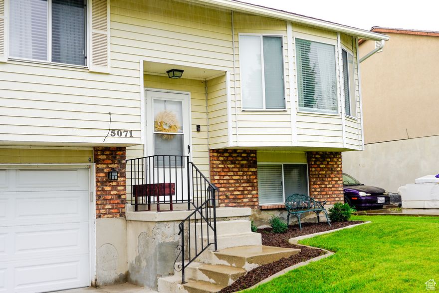 When Santa wraps the HOUSE, you know it's good. This adorable, upgraded home is ready to be unwrapped! Featuring a brand-new roof, (a gift that keeps on giving) stylish updates, and a yard perfect for making holiday memories.  Move-in ready  Great location  Zero assembly required  Santas House Hotline: Jacque 801-347-0639 Message or call to schedule your showing before Christmas!  Disclaimer: Bow and Santa not included