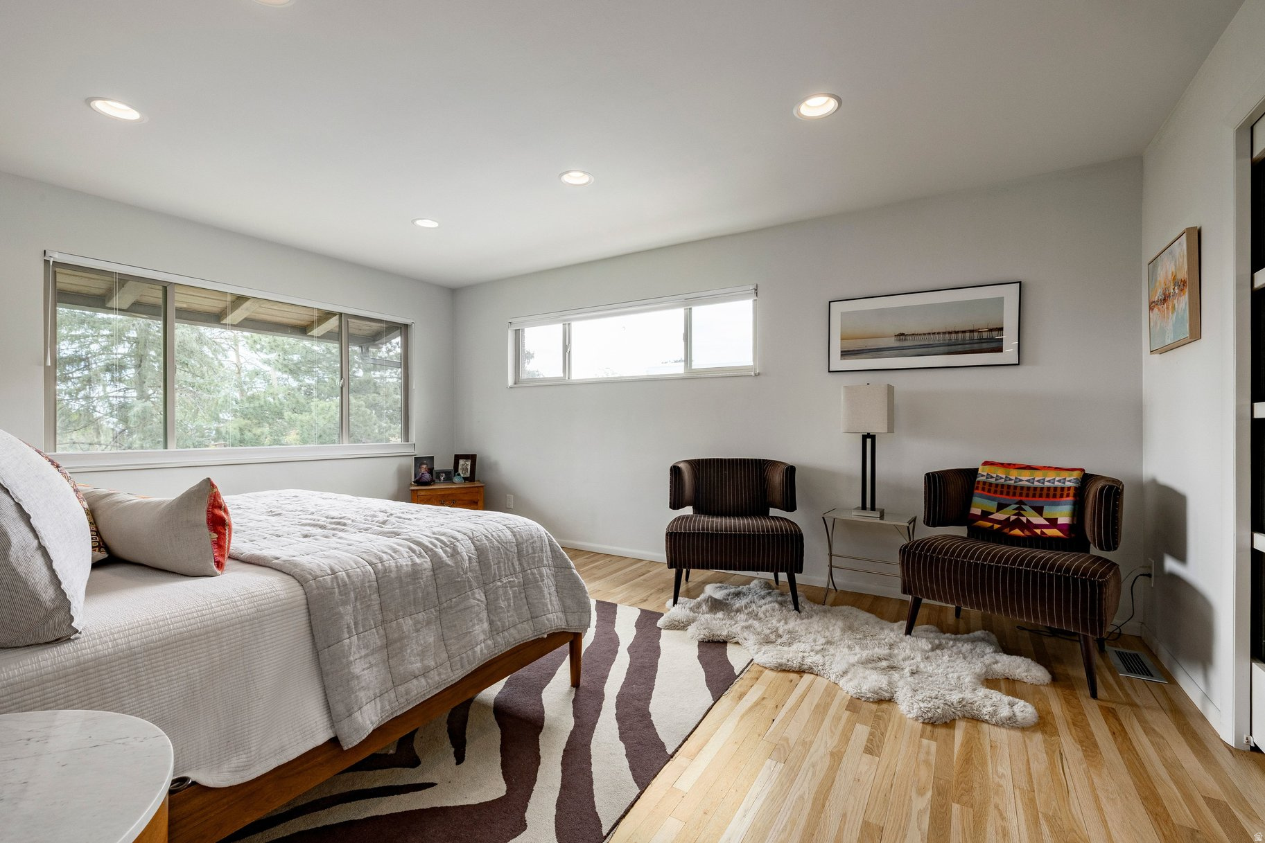 OAK HILLS - Residential
