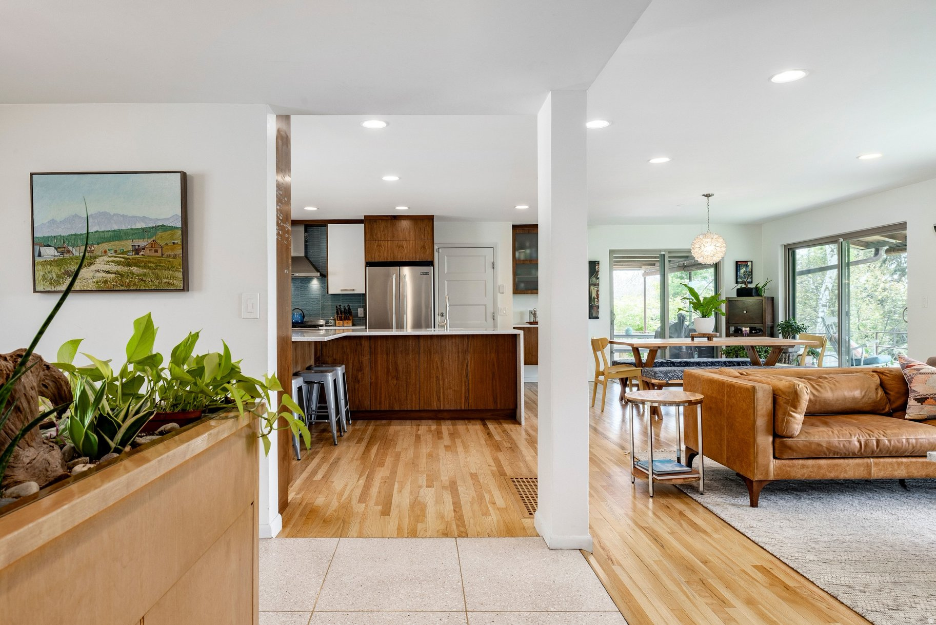 OAK HILLS - Residential