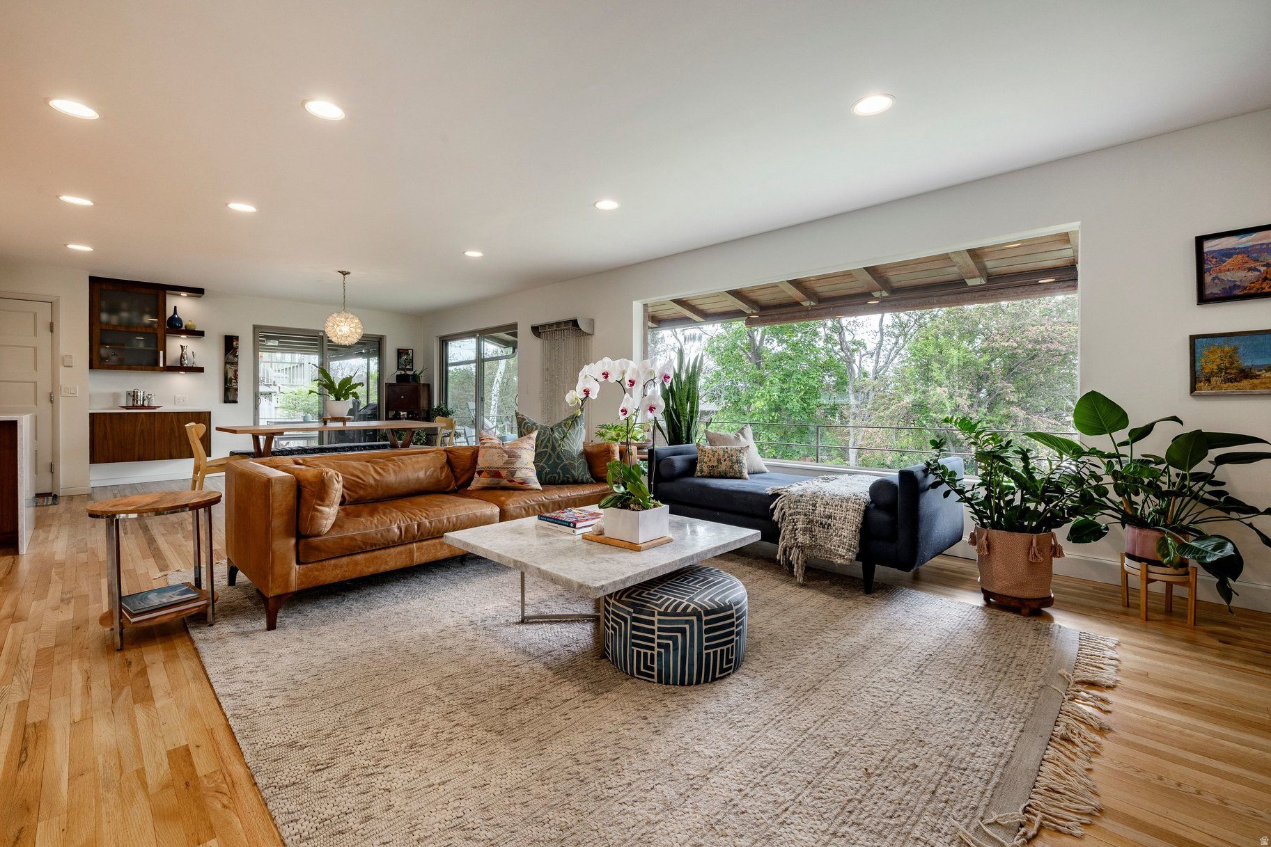 OAK HILLS - Residential