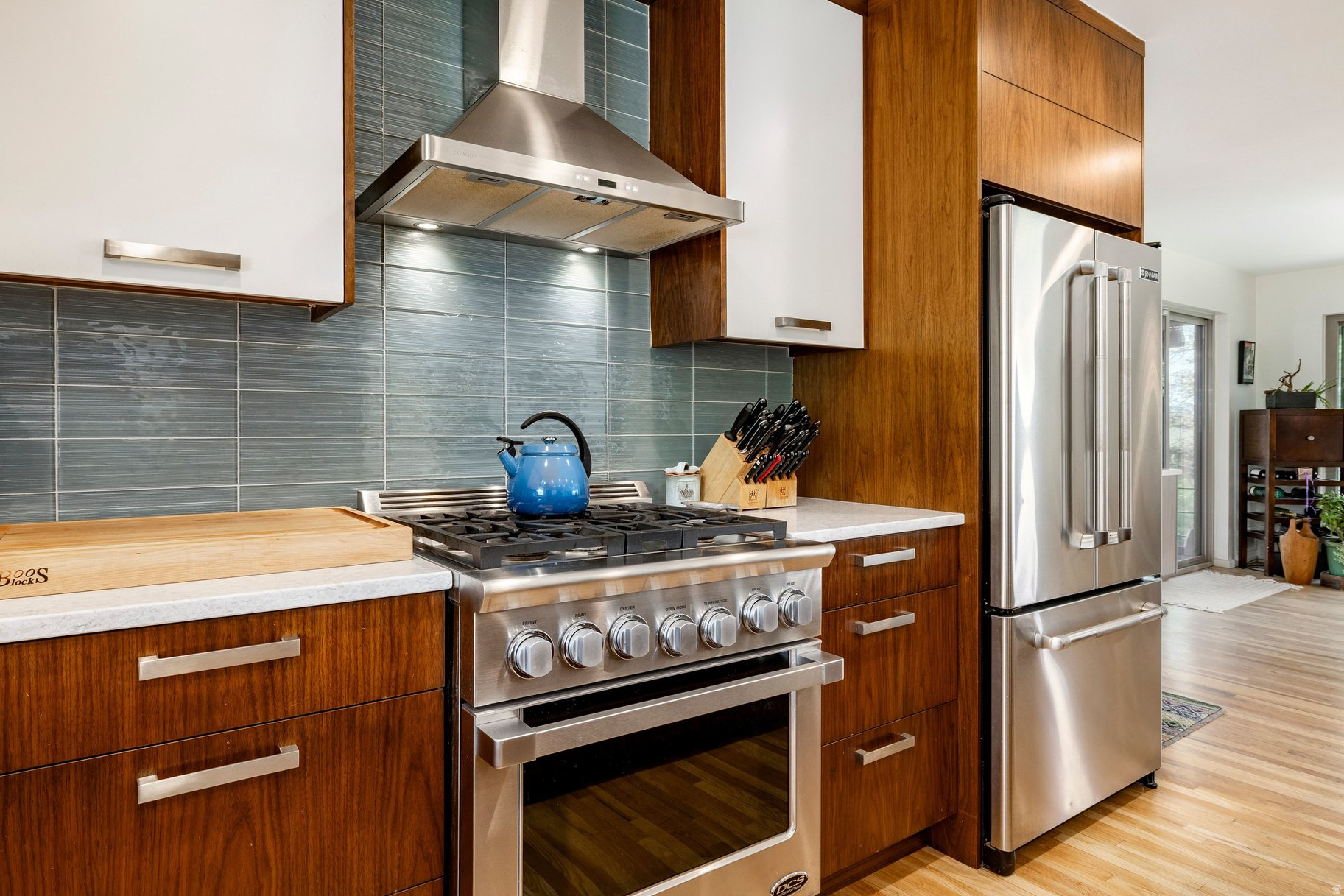 OAK HILLS - Residential