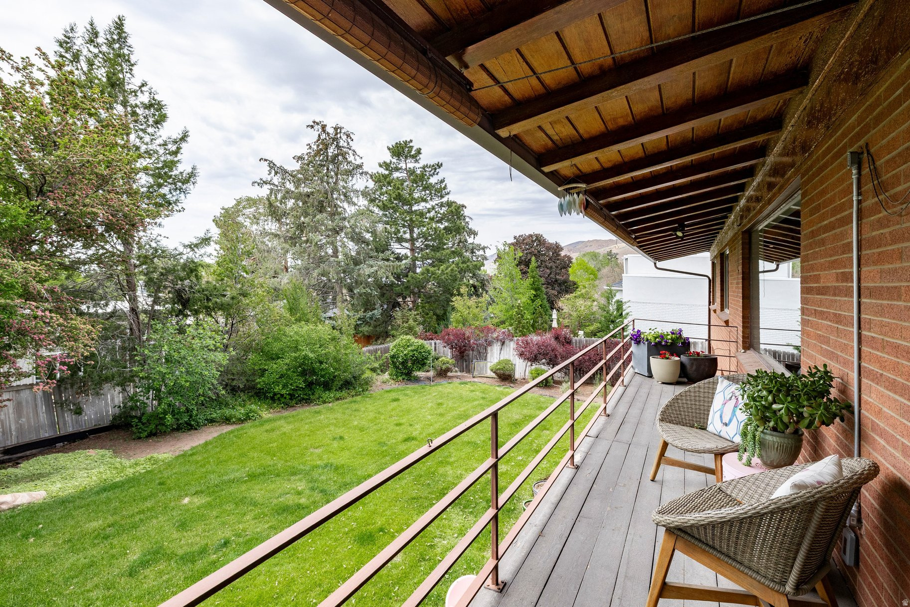 OAK HILLS - Residential