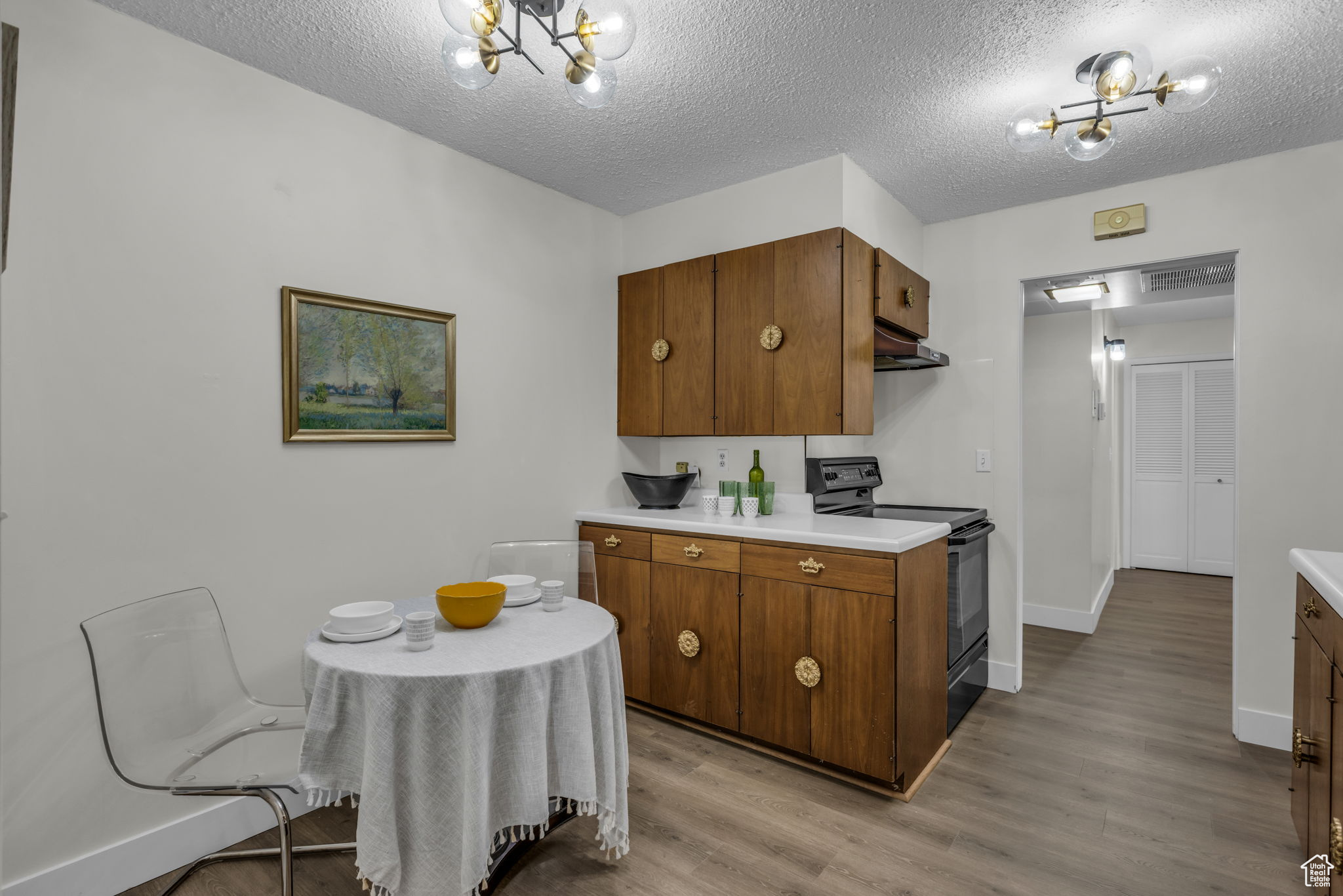 CANYON CREST - Residential