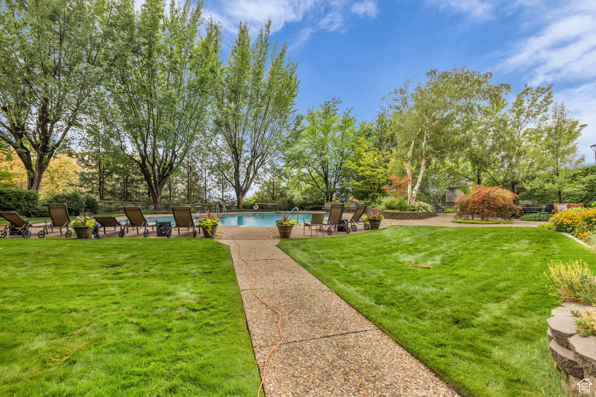 CANYON CREST - Residential