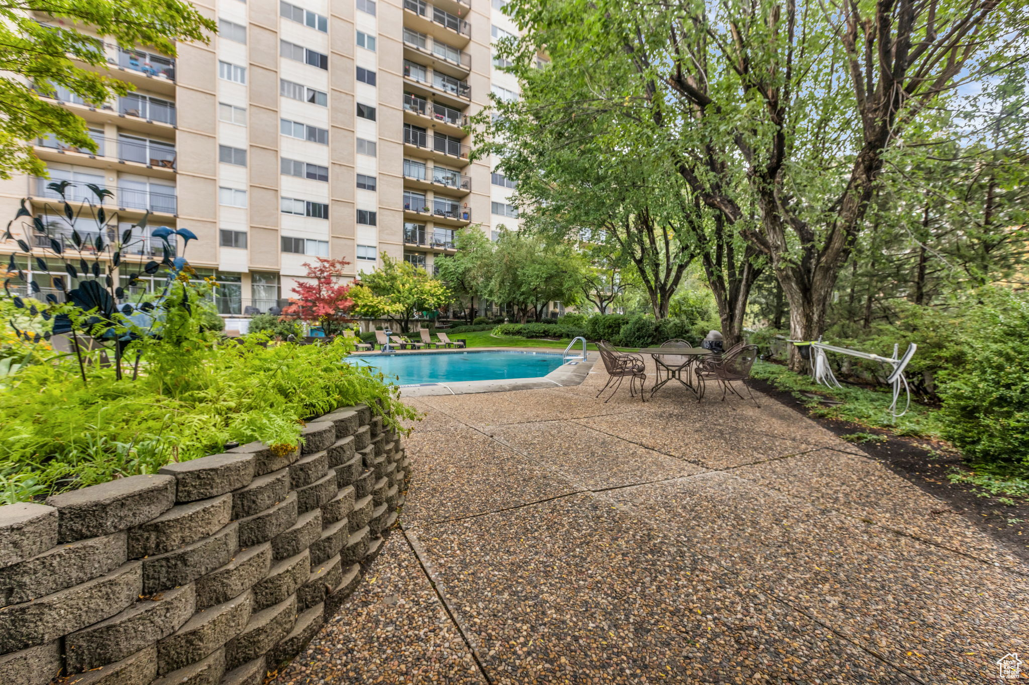 CANYON CREST - Residential