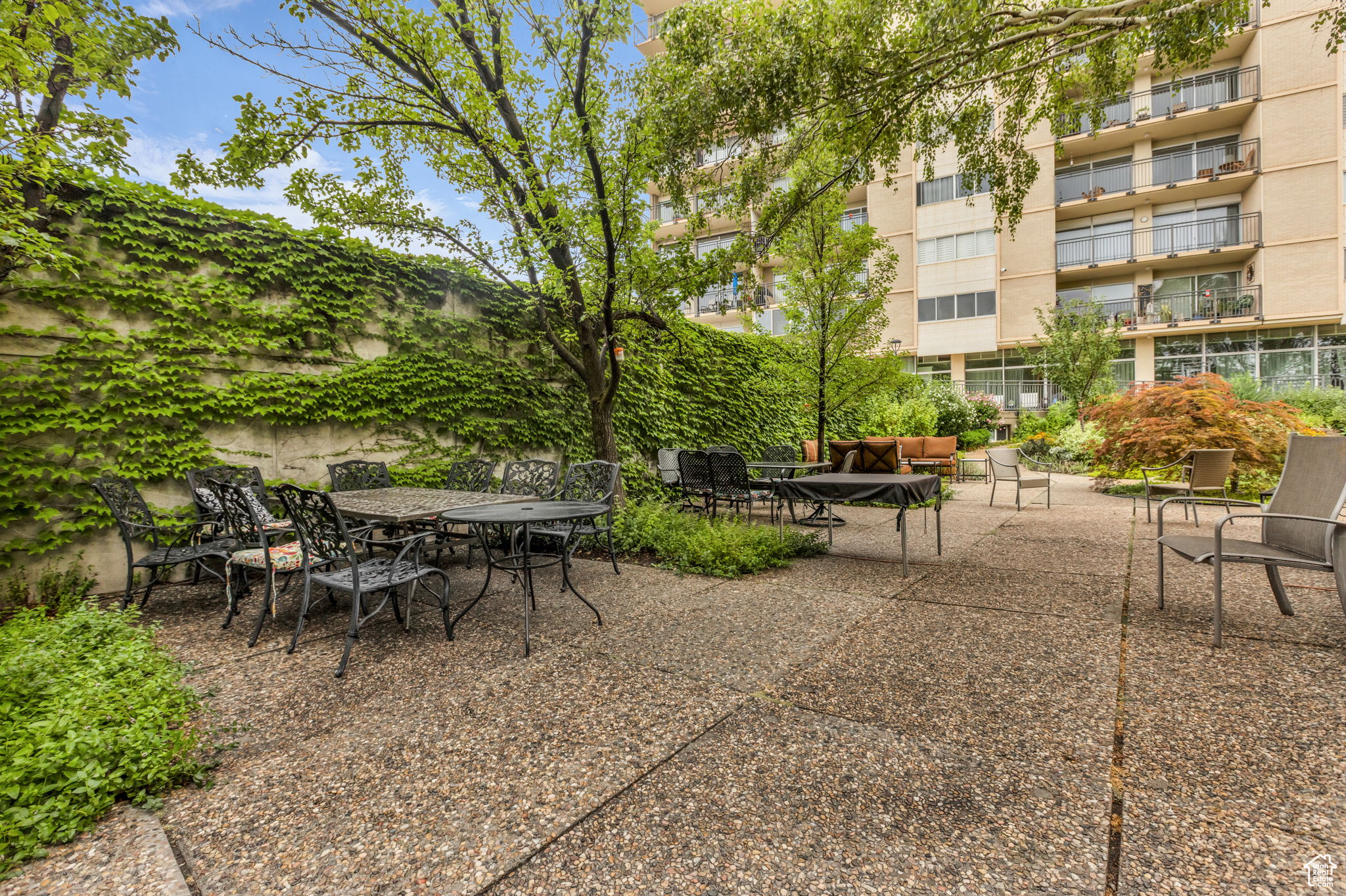 CANYON CREST - Residential