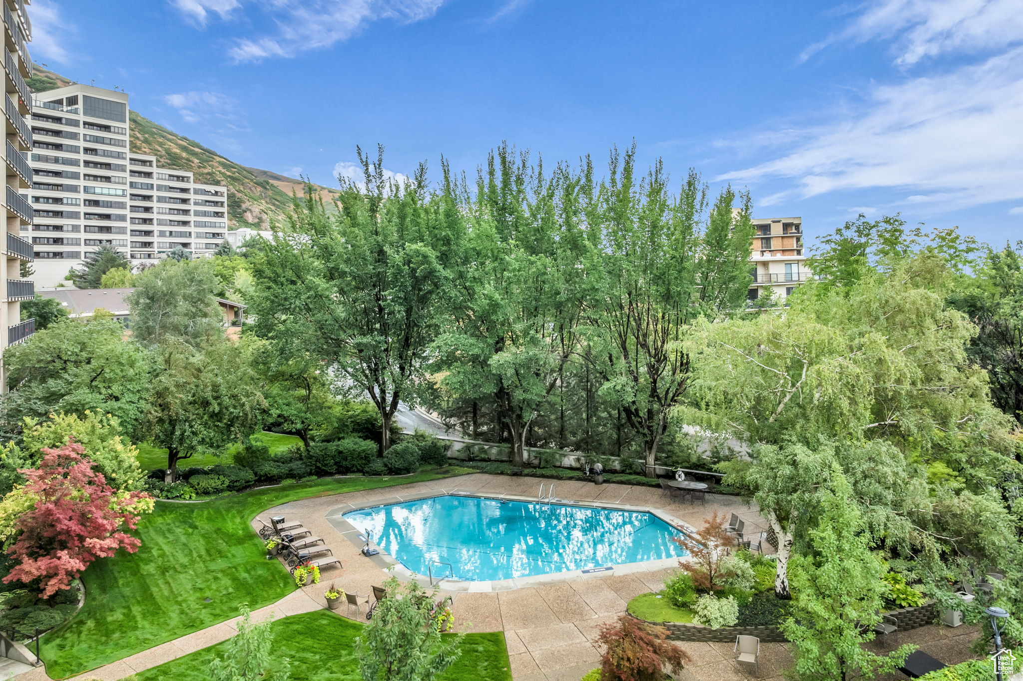 CANYON CREST - Residential