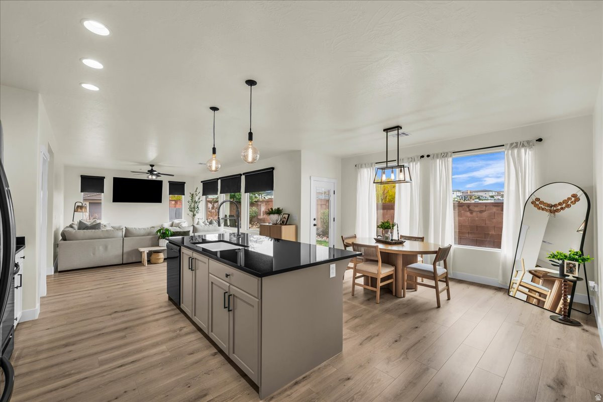 DESERT VISTA AT DESERT CANYONS PH 1 - Residential