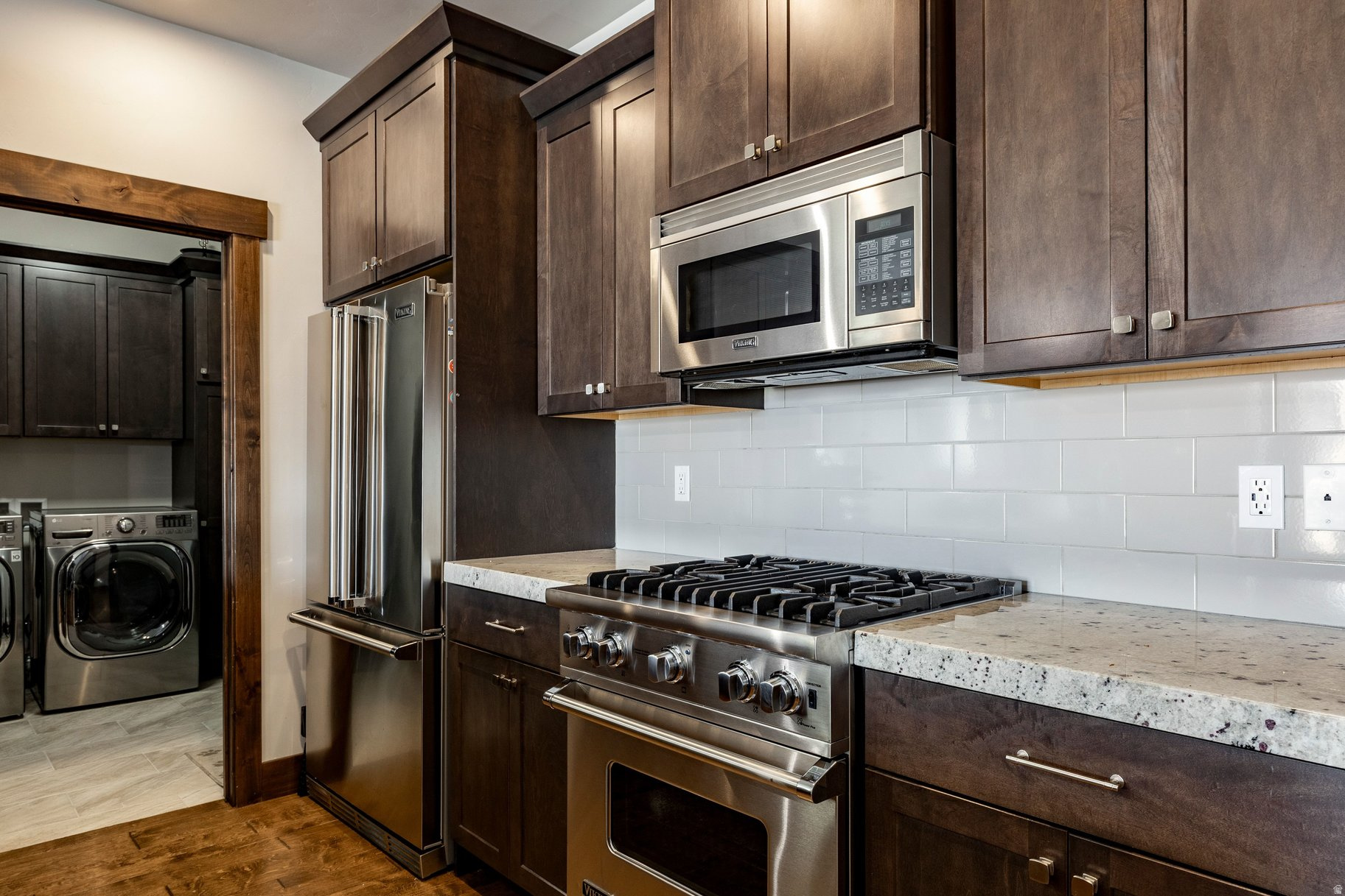 BLACK ROCK RIDGE - Residential