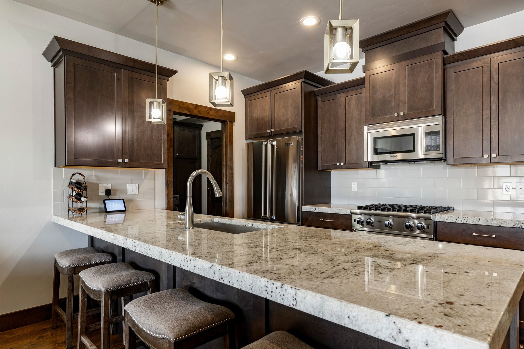 BLACK ROCK RIDGE - Residential