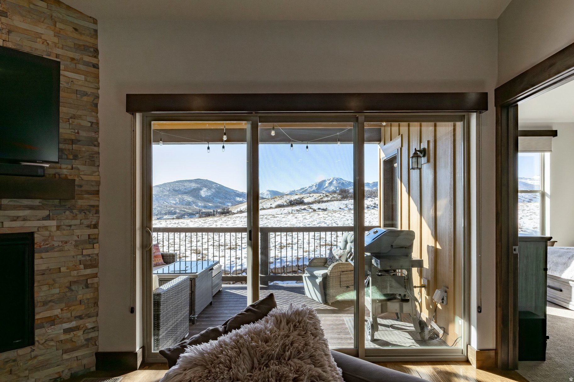 BLACK ROCK RIDGE - Residential