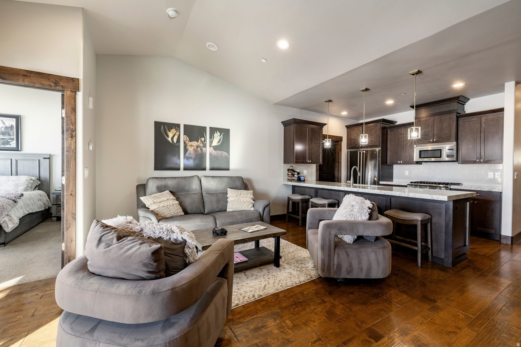 BLACK ROCK RIDGE - Residential