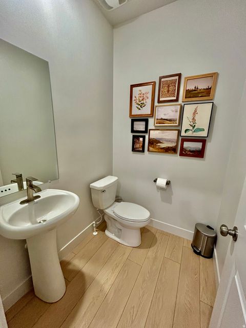 Tiny photo for 1062 N KENSINGTON HTS, Kaysville, UT 84037 (MLS # 2152304)