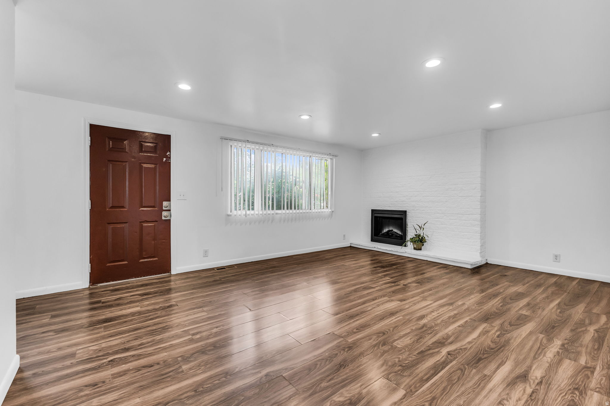 BENVIEW SUB - Residential Income