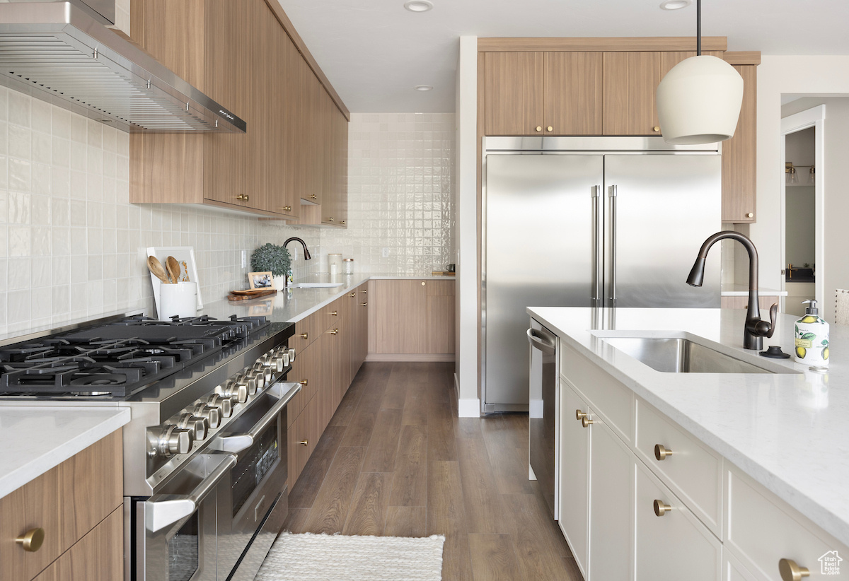 JOHNSON - Residential