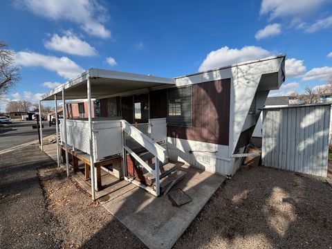 Photo of 153 E GARDEN PARK CIR, South Salt Lake, UT 84115 (MLS # 2129580)