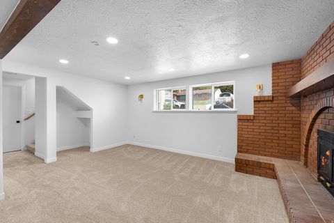 Tiny photo for 650 S 1600 E, Pleasant Grove, UT 84062 (MLS # 2128995)