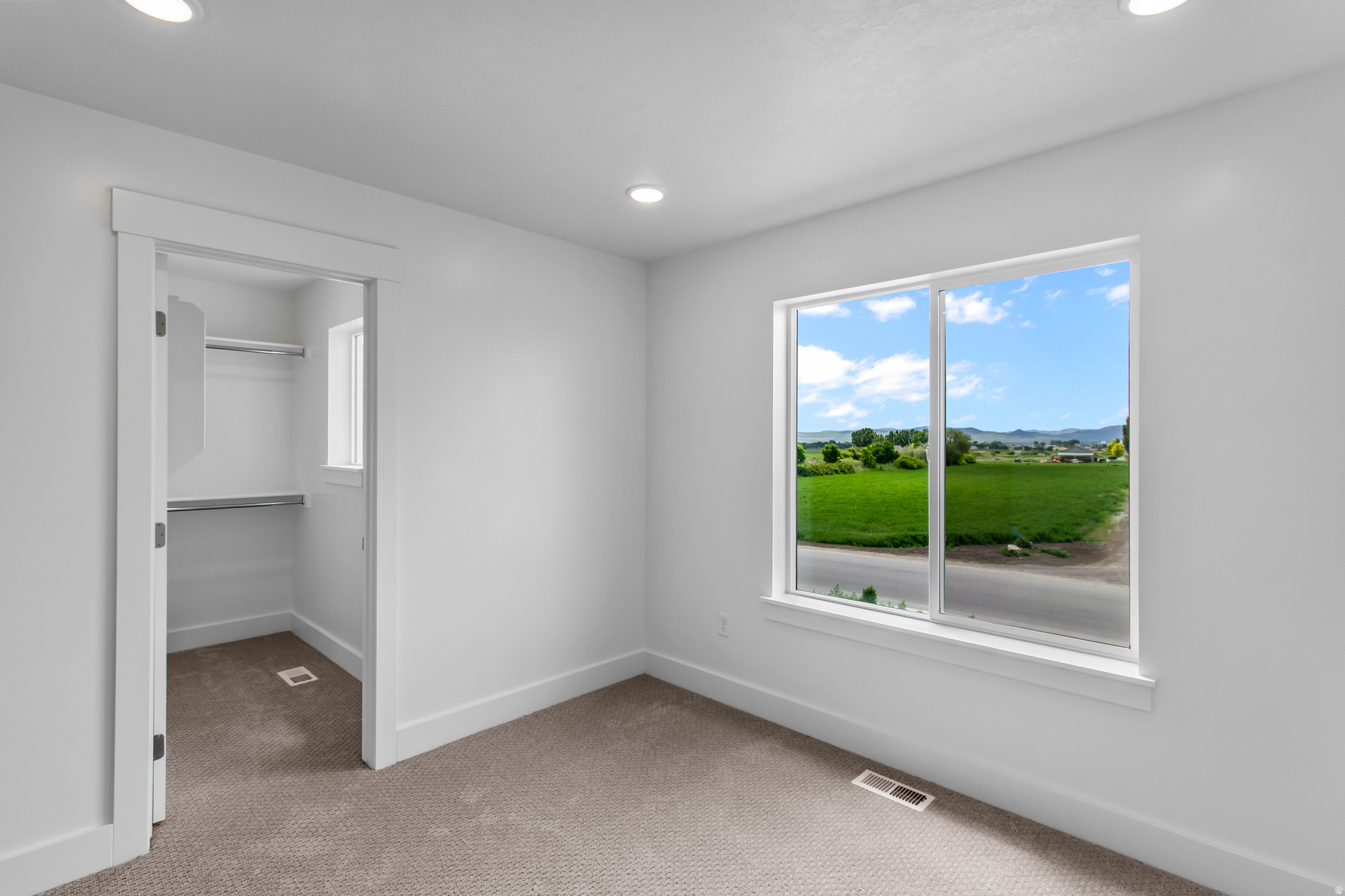 THE VILLAGE AT FOX MEADOWS - Residential