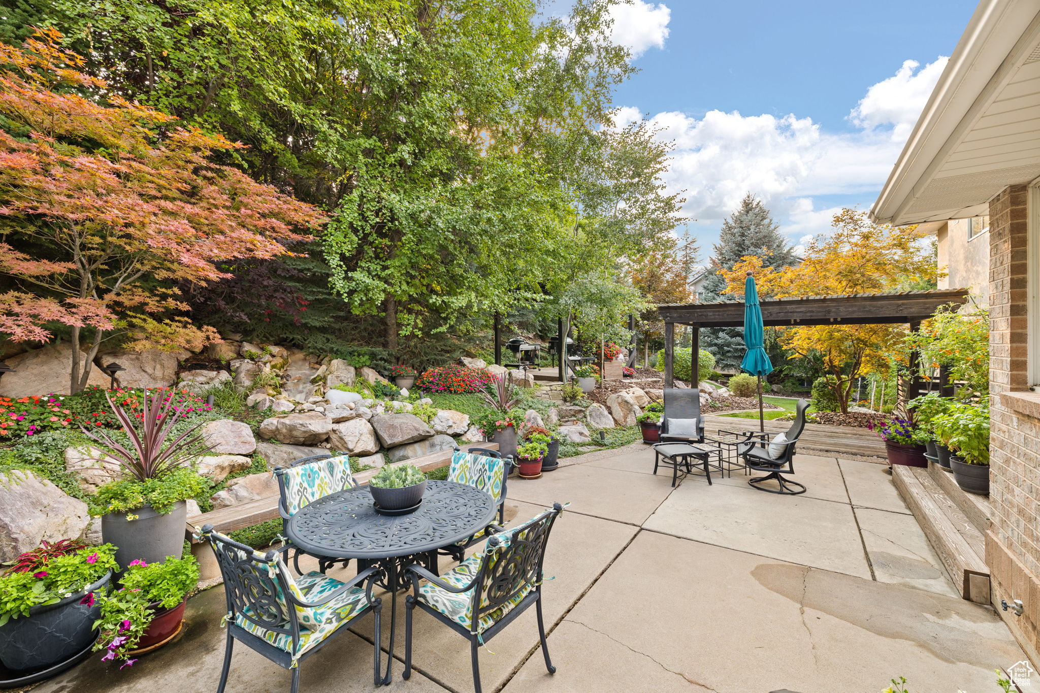 SHADOW VALLEY - Residential
