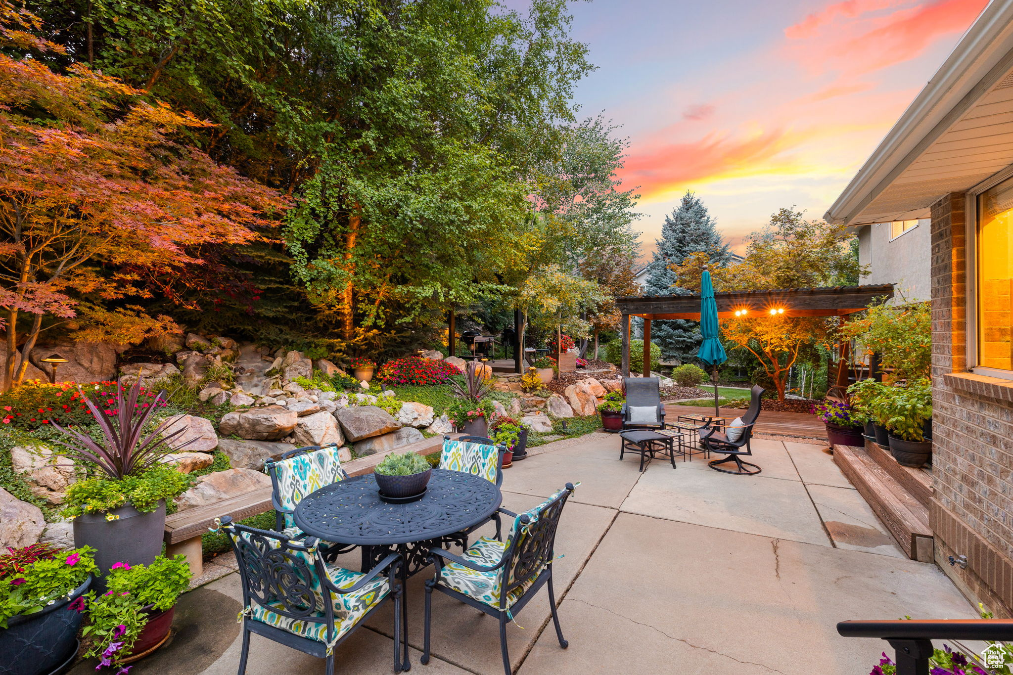 SHADOW VALLEY - Residential