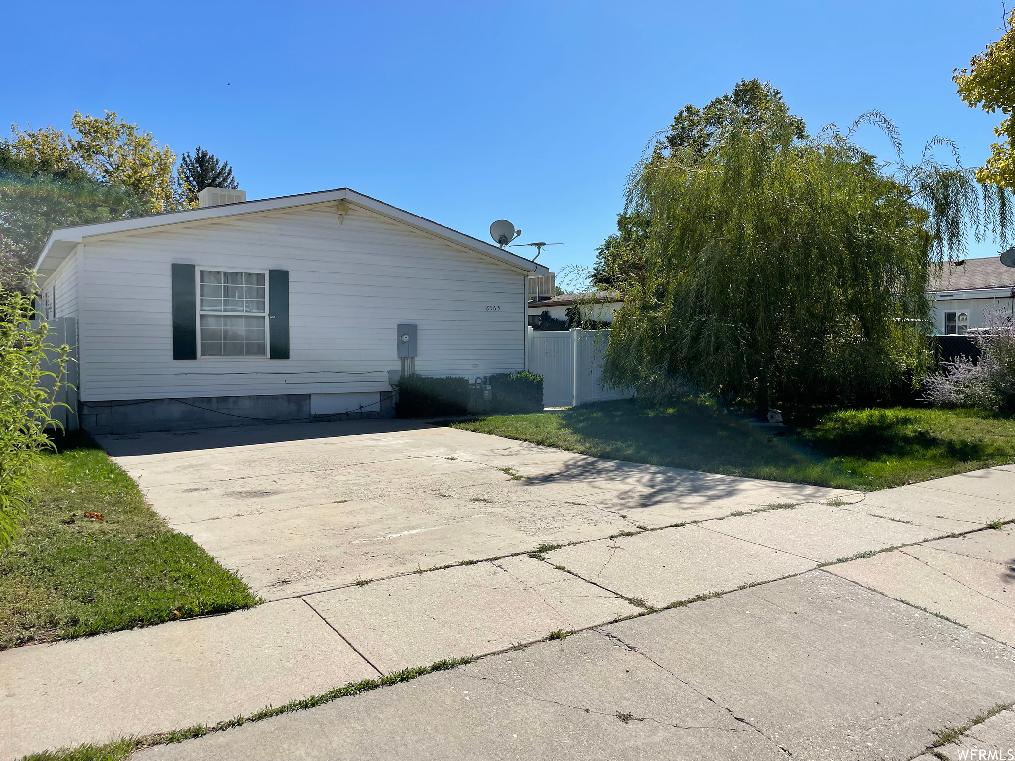 Home For Sale 8565 S Coachman Way, West Jordan UT 84088 Homie