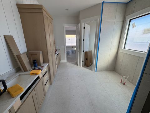 Tiny photo for 367 E SIDBURY RD, Washington, UT 84780 (MLS # 2134744)