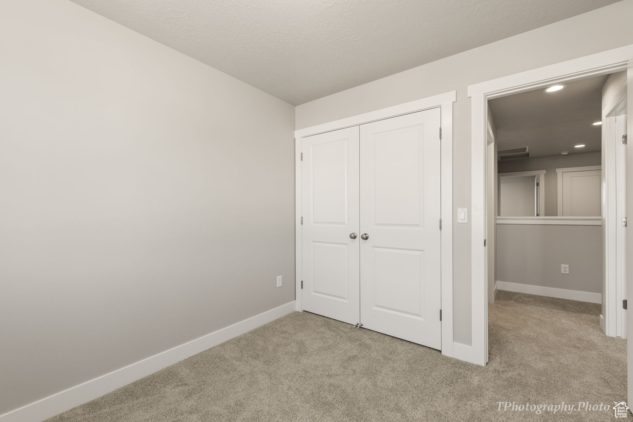 CEDAR BREAKS - Residential Lease