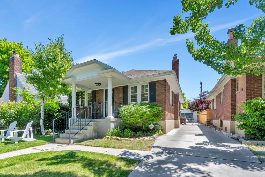 Photo of 2495 S ALDEN ST, Salt Lake City, UT 84106 (MLS # 2161125)