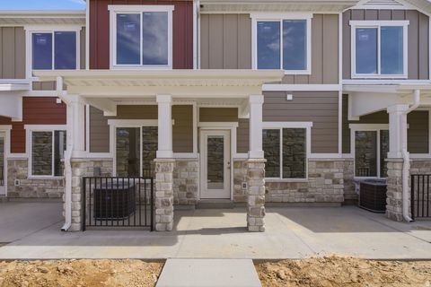 Tiny photo for 3130 N 1700 E, Layton, UT 84040 (MLS # 2147838)