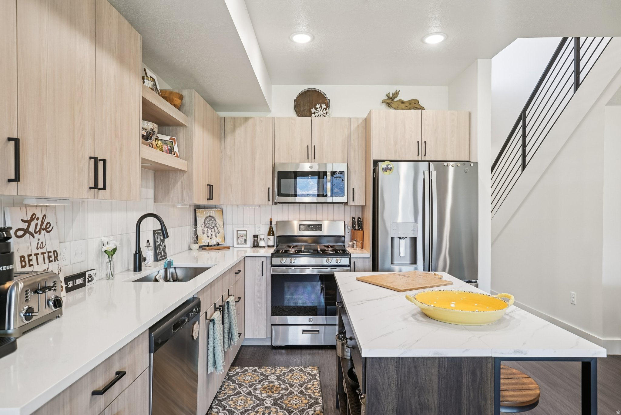 THE POINTE AT WOLF CREEK - Residential