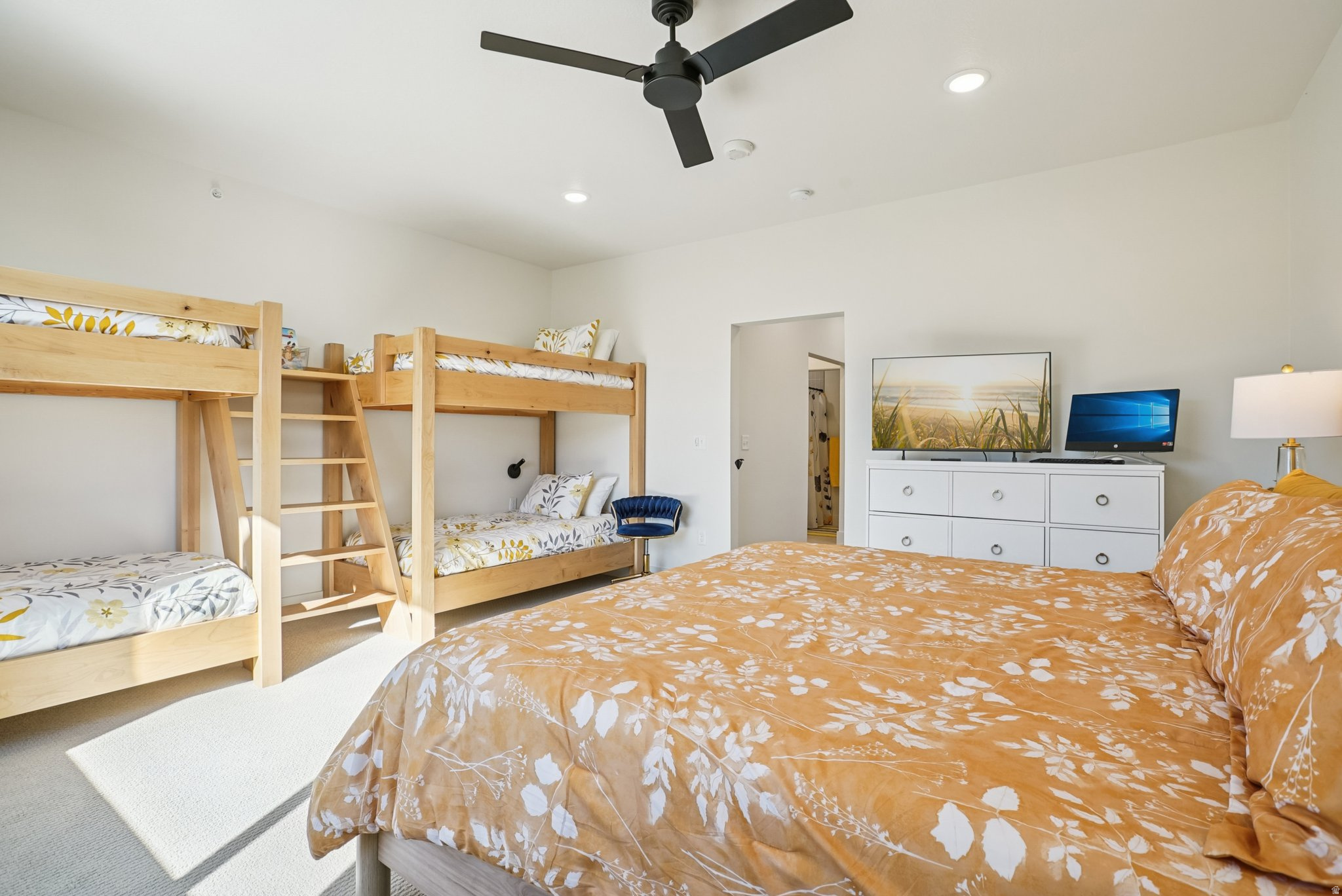 THE POINTE AT WOLF CREEK - Residential